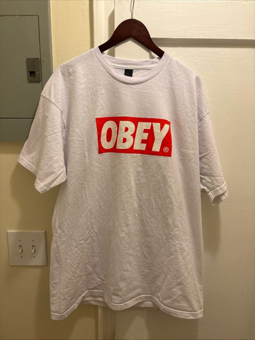 Mens Obey clothing red box logo graphic size XXL